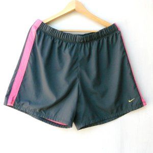 NIKE Performance Athletic Short Loose Fit